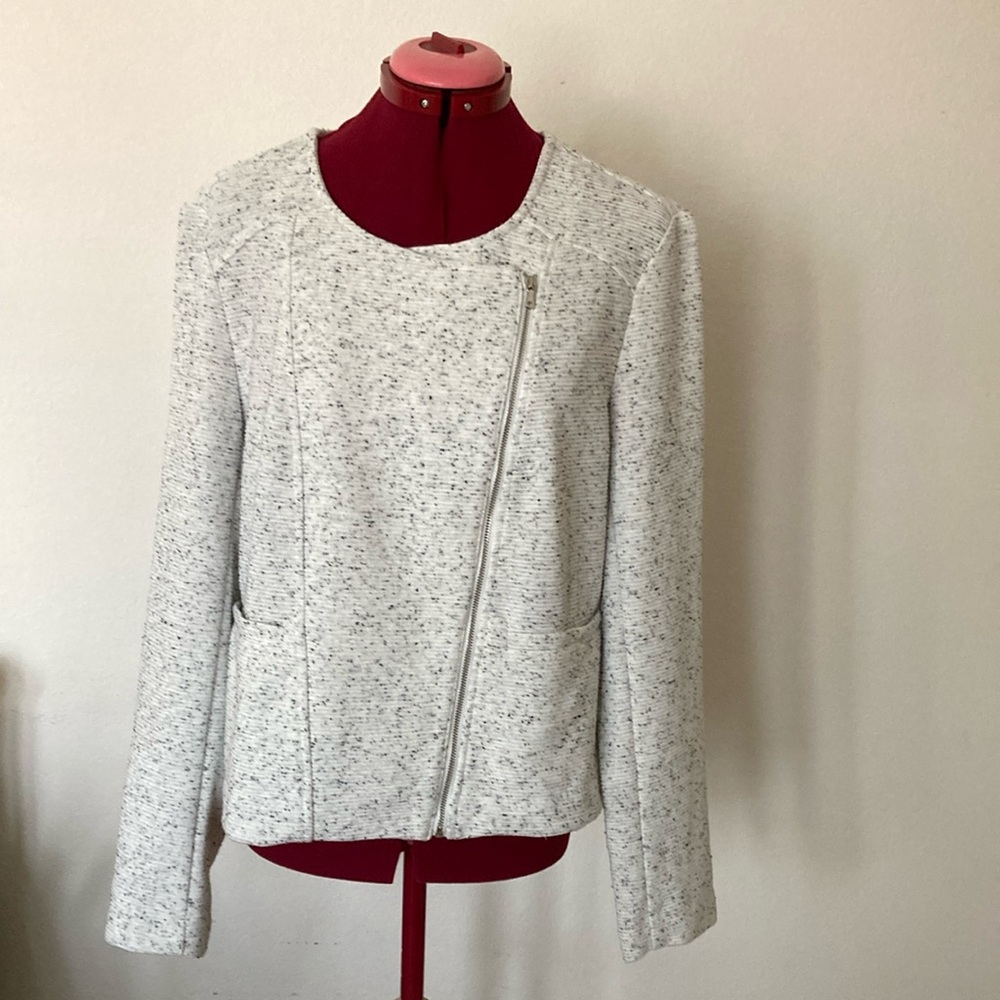 Loft cream Tweed Jacket Size Large overlap front with zipper Made In Vietnam